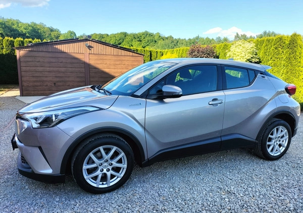 Toyota C-HR cena 83900 przebieg: 88000, rok produkcji 2019 z Kielce małe 529